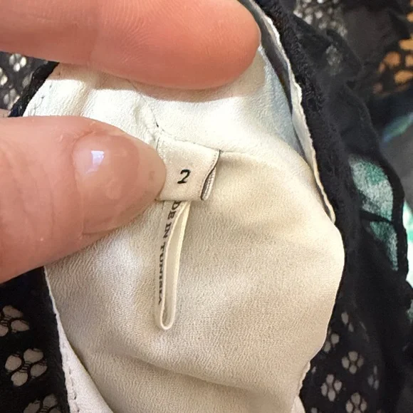 Sandro Paris Black Lace & Chiffon Sleeveless V-Neck Dress Size 2 - Picture 8 of 8